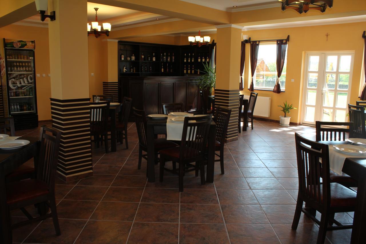 Gyongyvirag Panzio Bed & Breakfast Turia Exterior photo